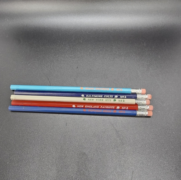 NFL. Complete Pencil Collection. - Picture 3 of 8